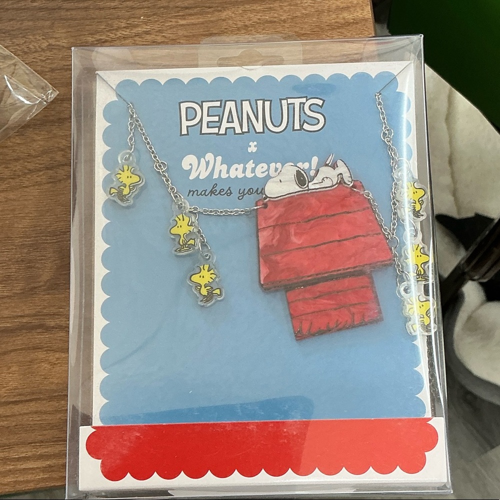 PEANUTS 75TH SNOOPY'S DOGHOUSE ACRYLIC NECKLACE